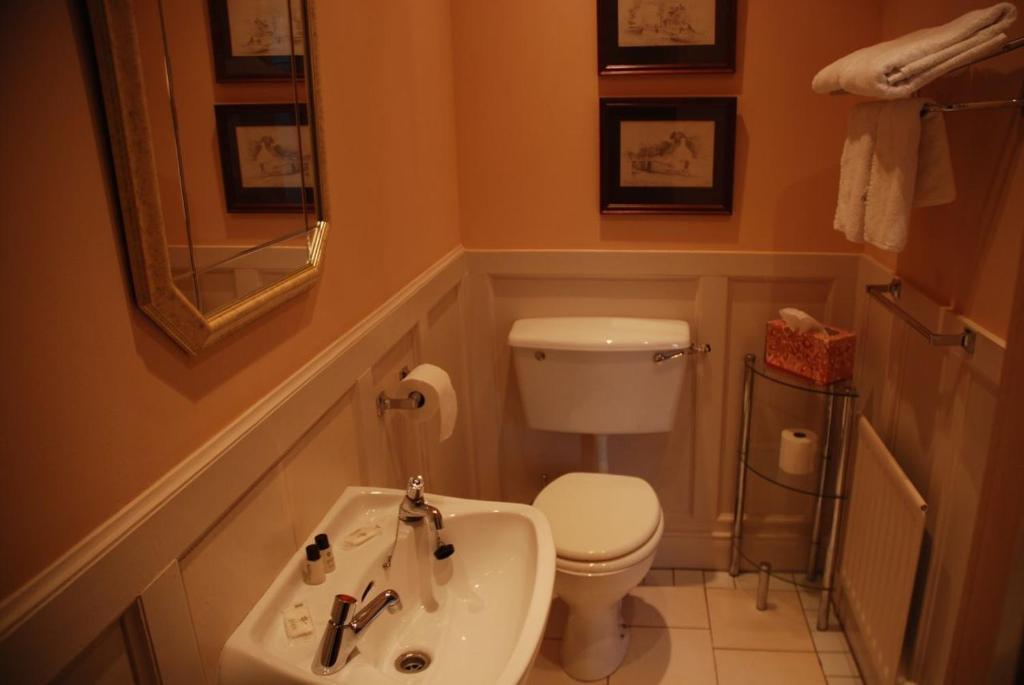 The Old Coach House Hotel Avoca Bilik gambar